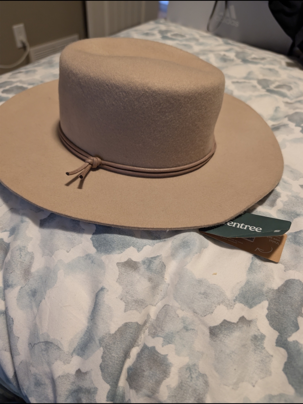NWT Tentree Harlow Boater Hat | Oatmeal | M/L | 100% Recycled Wool